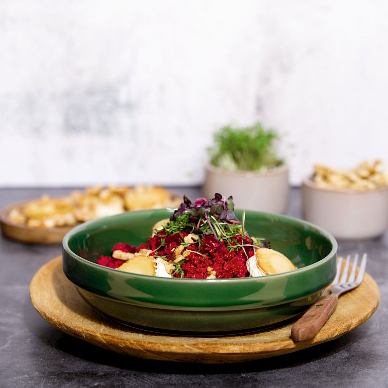 Warmer Couscous-Salat mit Roter Bete